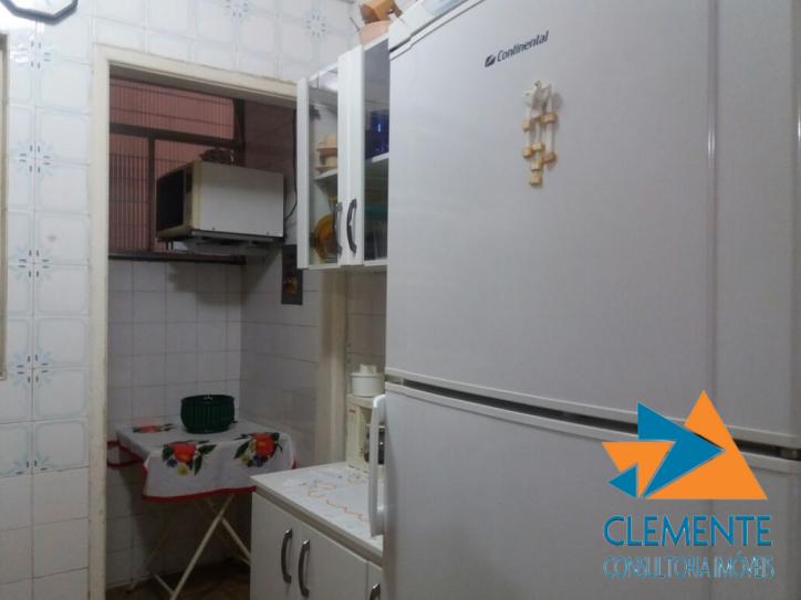 Apartamento à venda com 3 quartos, 90m² - Foto 4