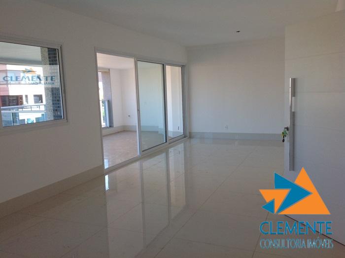 Apartamento à venda com 4 quartos, 162m² - Foto 1