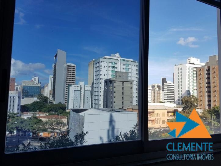 Apartamento à venda com 4 quartos, 226m² - Foto 8