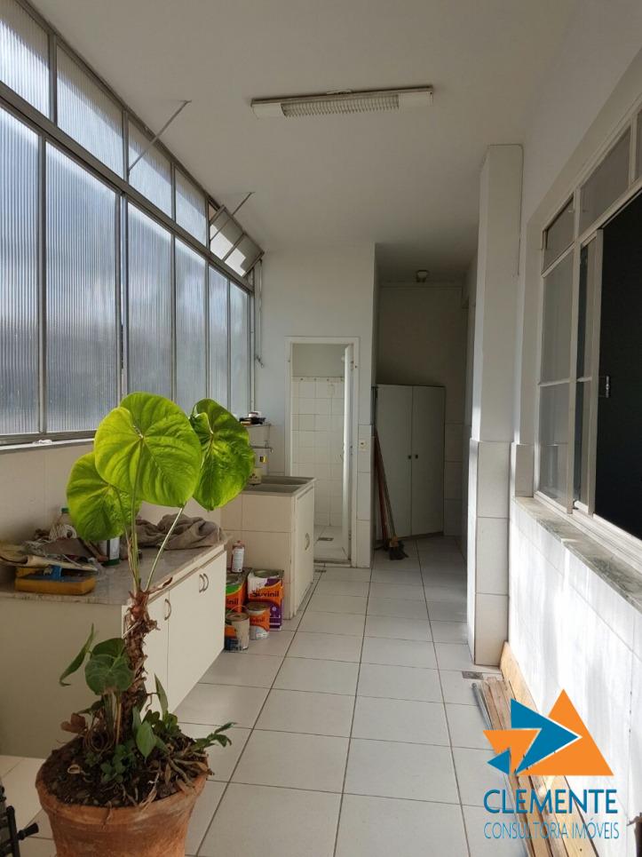 Apartamento à venda com 4 quartos, 226m² - Foto 16