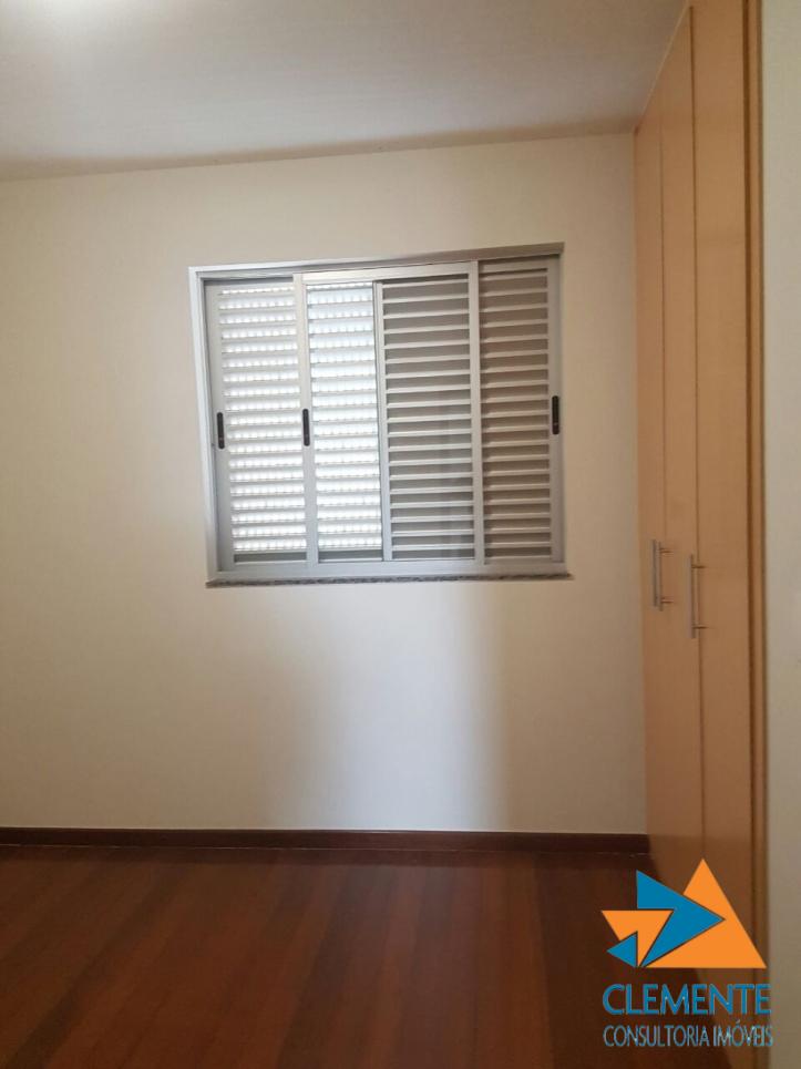 Apartamento à venda com 4 quartos, 138m² - Foto 9