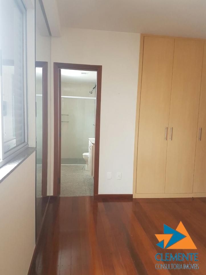 Apartamento à venda com 4 quartos, 138m² - Foto 12