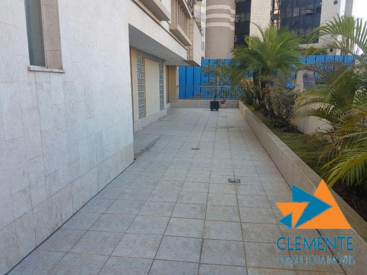 Apartamento à venda com 4 quartos, 200m² - Foto 7