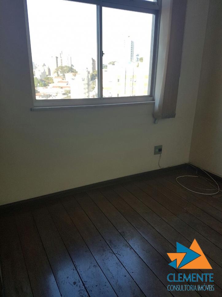 Apartamento à venda com 4 quartos, 200m² - Foto 8