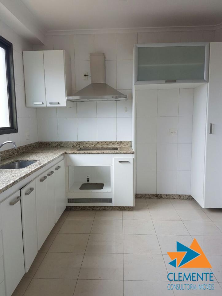 Apartamento à venda com 4 quartos, 125m² - Foto 9