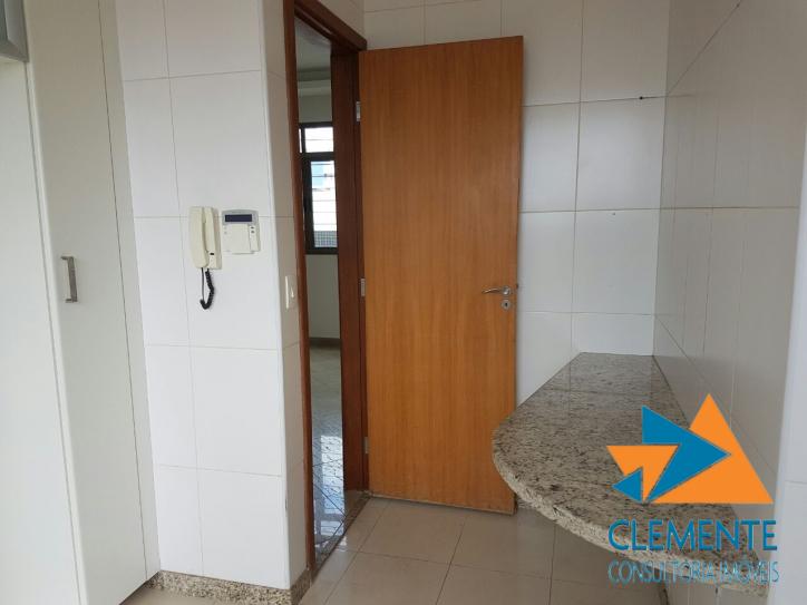 Apartamento à venda com 4 quartos, 125m² - Foto 19