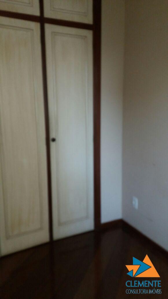 Apartamento à venda com 4 quartos, 200m² - Foto 21