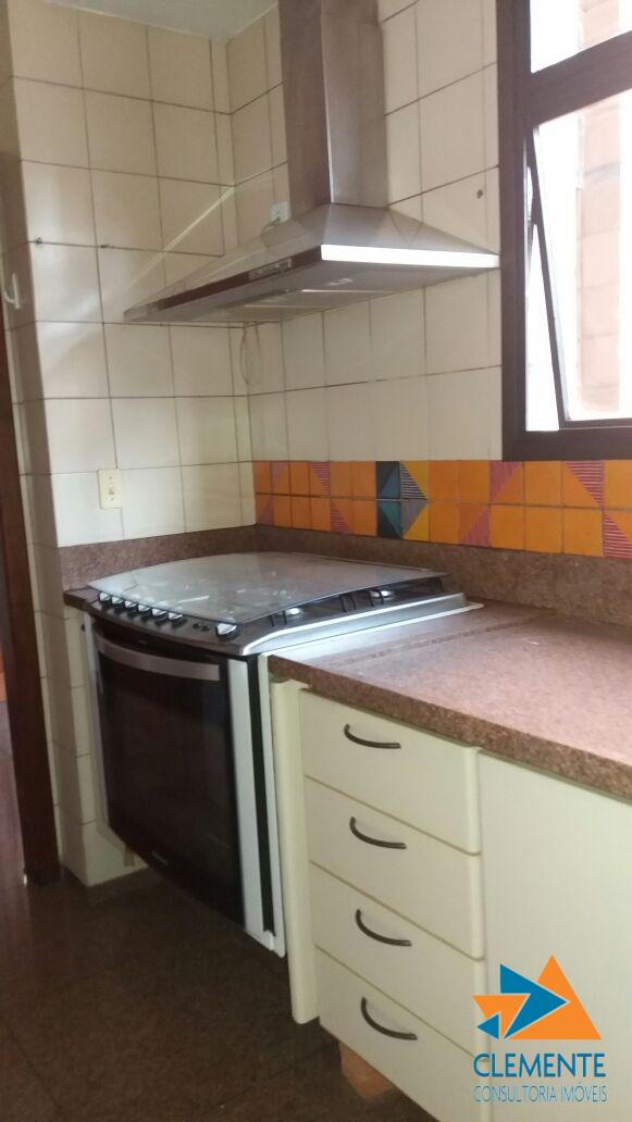 Apartamento à venda com 4 quartos, 200m² - Foto 22