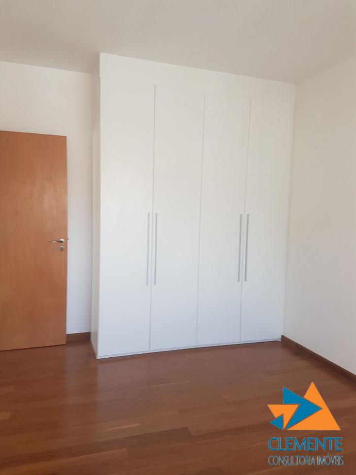 Apartamento à venda com 4 quartos, 278m² - Foto 3