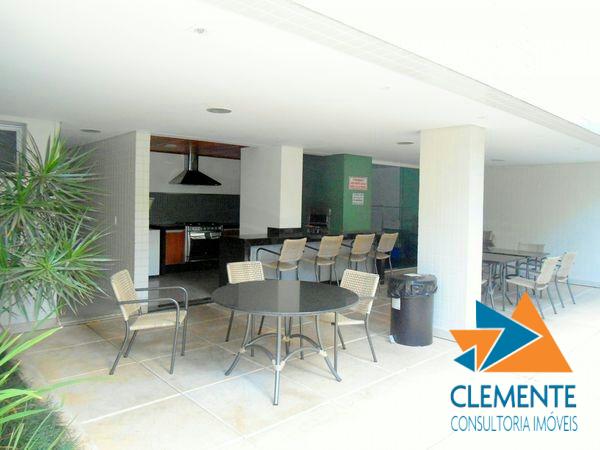 Apartamento à venda com 4 quartos, 136m² - Foto 2