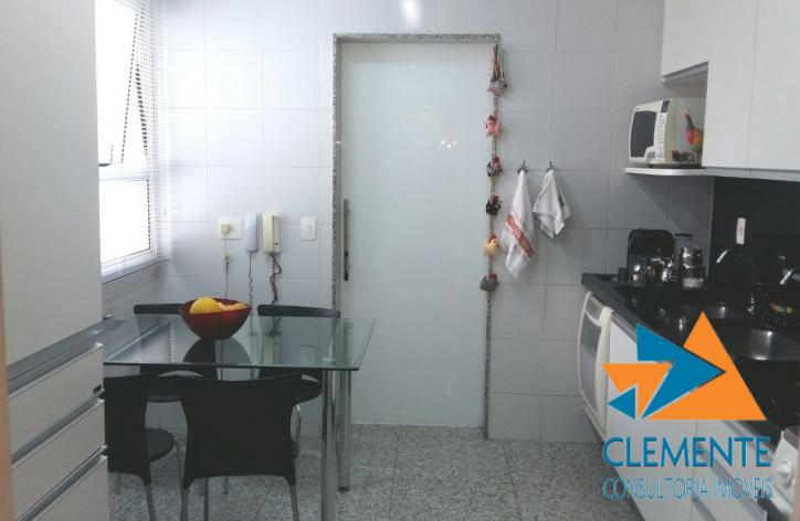 Apartamento à venda com 4 quartos, 136m² - Foto 18