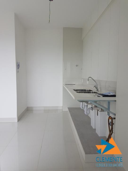 Apartamento à venda com 2 quartos, 75m² - Foto 14