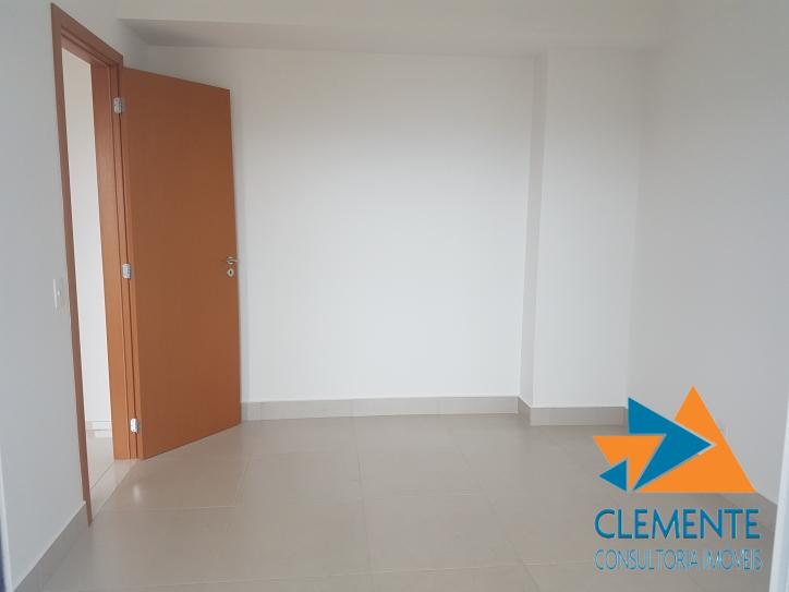 Apartamento à venda com 2 quartos, 75m² - Foto 20