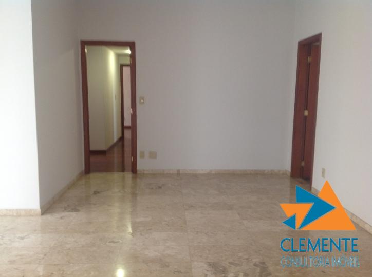 Apartamento à venda com 4 quartos, 145m² - Foto 13