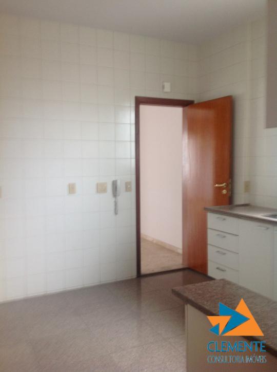 Apartamento à venda com 4 quartos, 145m² - Foto 18