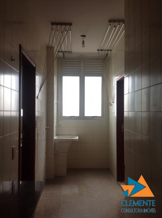 Apartamento à venda com 4 quartos, 145m² - Foto 19