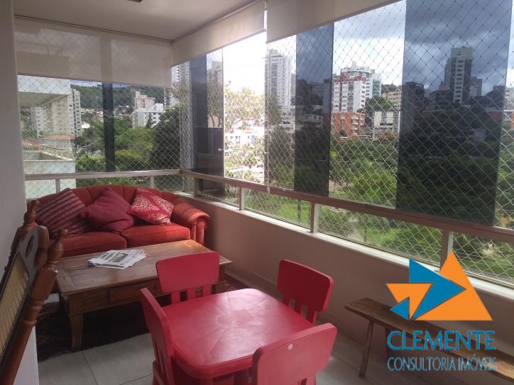 Apartamento à venda com 5 quartos, 270m² - Foto 2