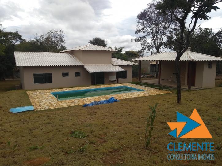 Casa de Condomínio à venda com 3 quartos, 140m² - Foto 1