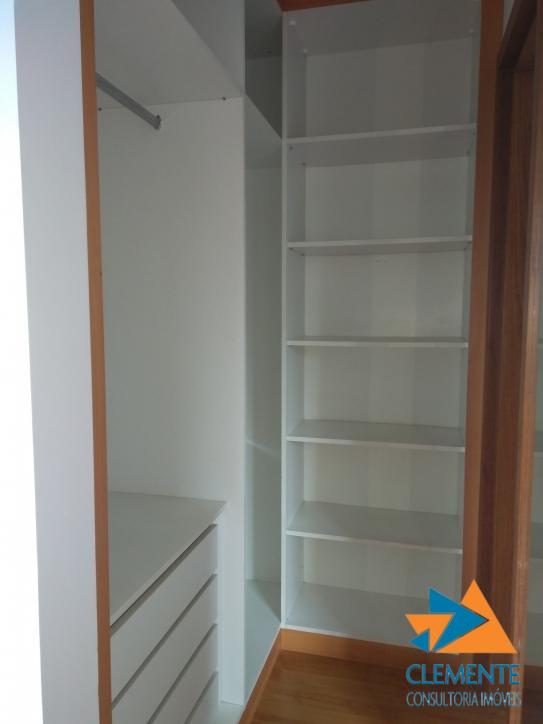 Apartamento à venda com 2 quartos, 62m² - Foto 11