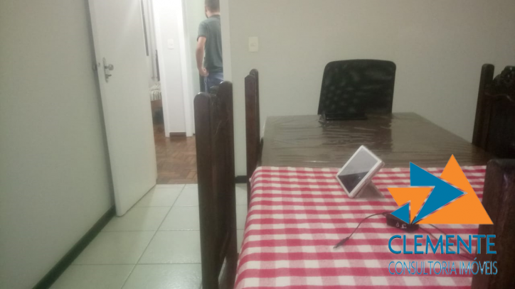 Apartamento à venda com 3 quartos, 105m² - Foto 2