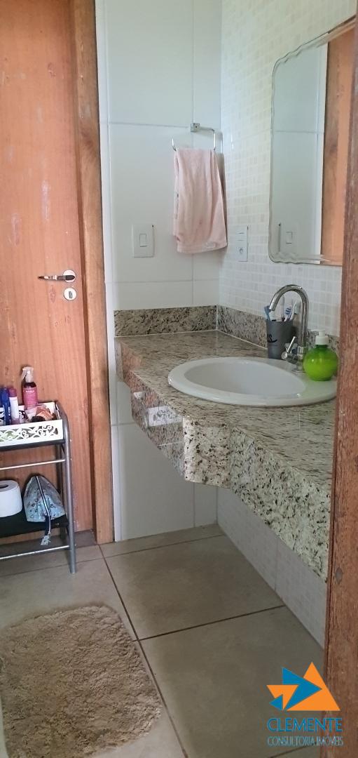 Casa de Condomínio à venda com 6 quartos, 250m² - Foto 10