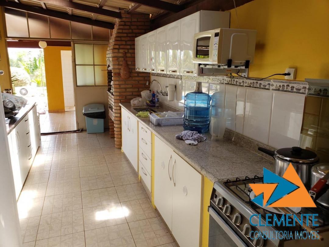 Casa de Condomínio à venda com 3 quartos, 300m² - Foto 10