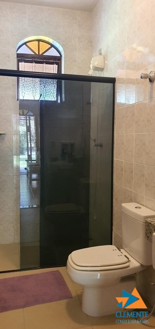 Casa de Condomínio à venda com 6 quartos, 450m² - Foto 32