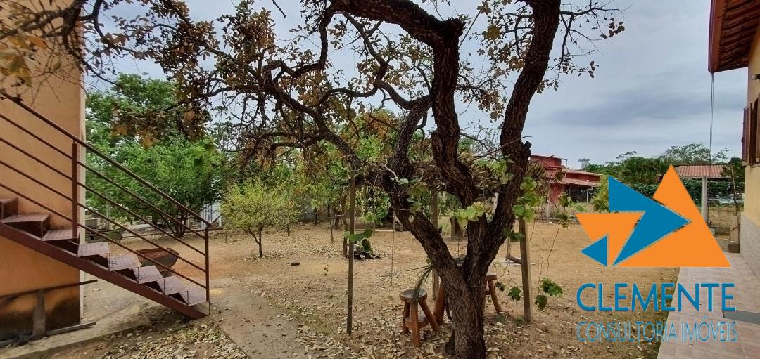 Casa de Condomínio à venda com 4 quartos, 300m² - Foto 26