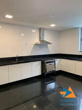 Apartamento à venda com 4 quartos, 217m² - Foto 8