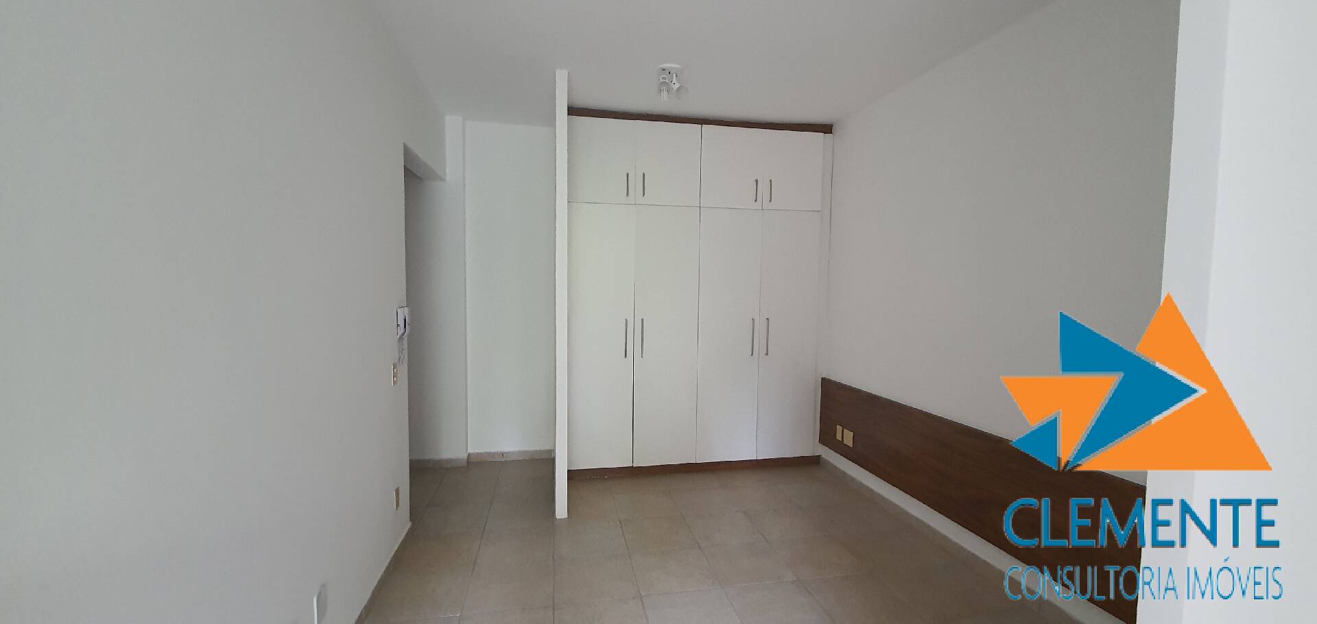 Apartamento à venda com 1 quarto, 30m² - Foto 3