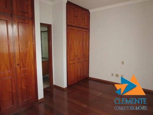 Cobertura à venda com 4 quartos, 300m² - Foto 9