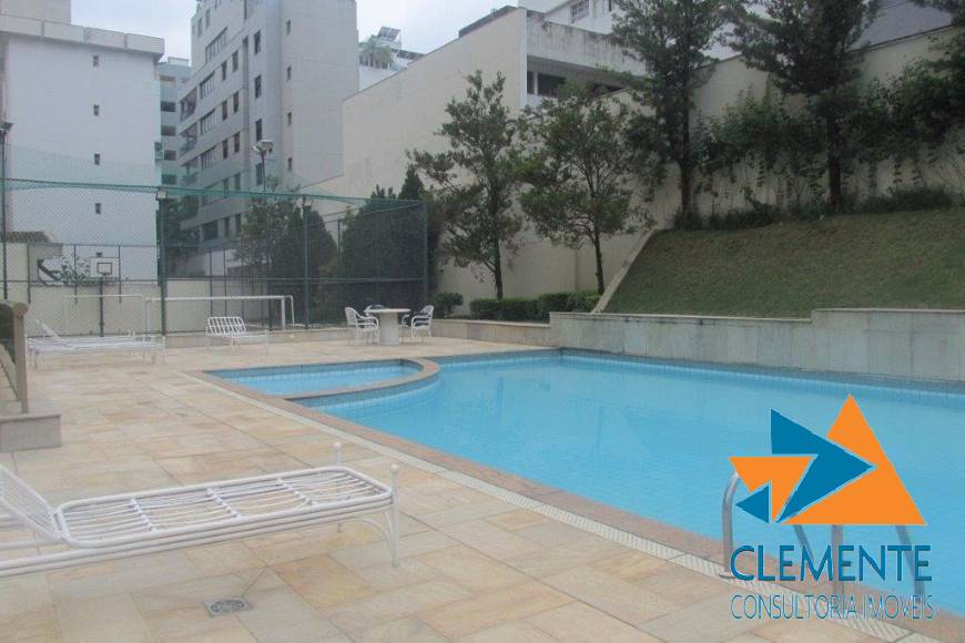 Cobertura à venda com 4 quartos, 300m² - Foto 4