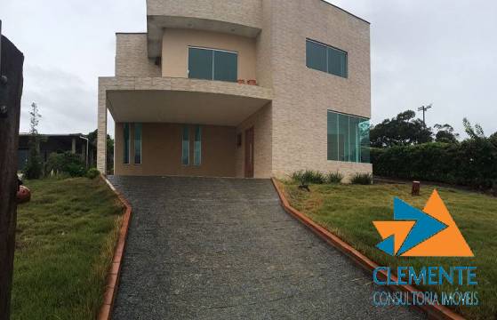 Casa de Condomínio à venda com 3 quartos, 200m² - Foto 1