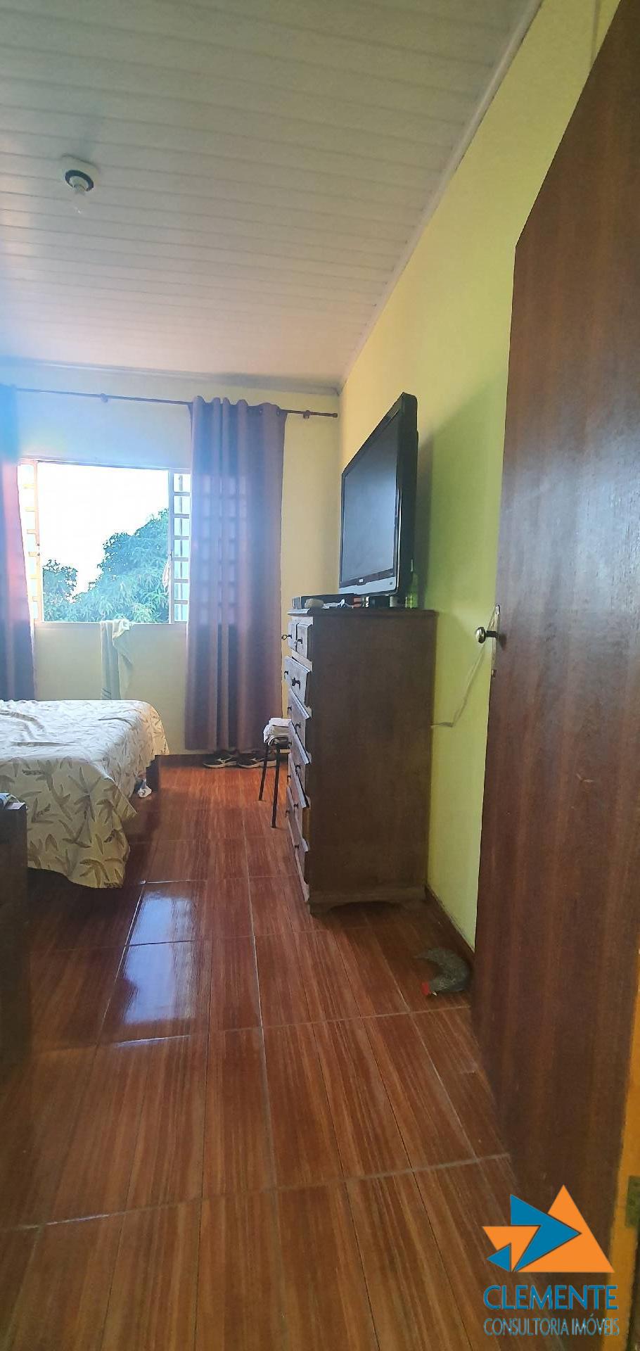 Casa à venda com 6 quartos, 300m² - Foto 7