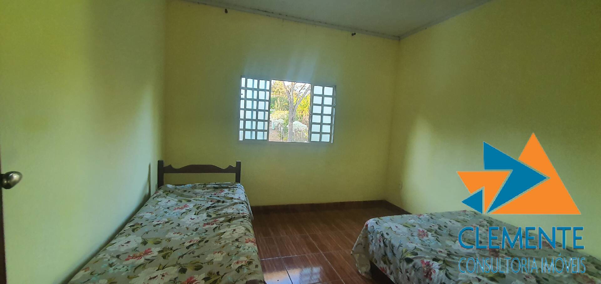 Casa à venda com 6 quartos, 300m² - Foto 10