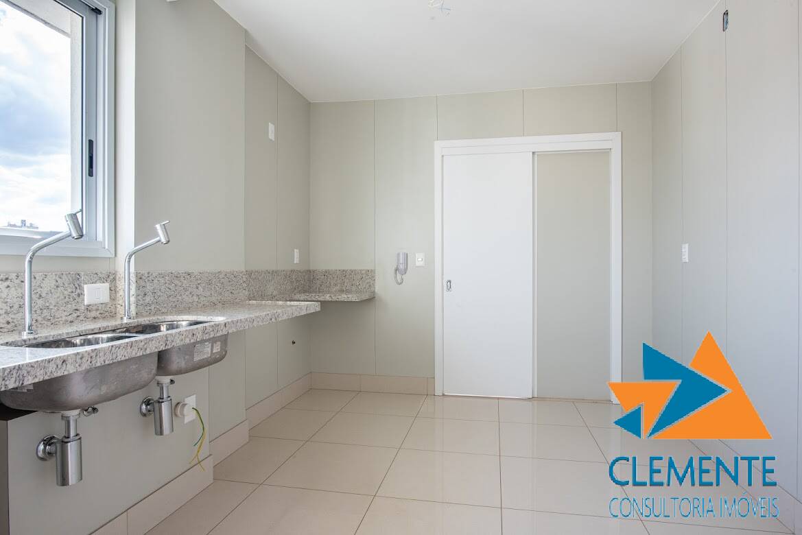 Apartamento à venda com 4 quartos, 162m² - Foto 17