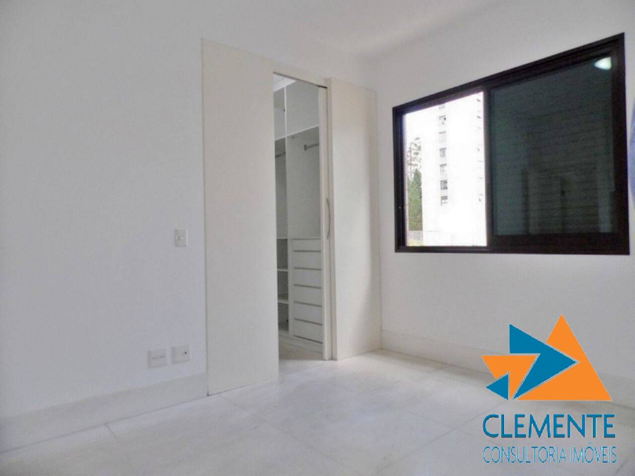 Apartamento à venda com 4 quartos, 205m² - Foto 16