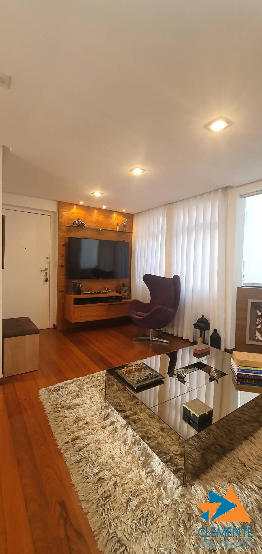 Apartamento à venda com 3 quartos, 84m² - Foto 1