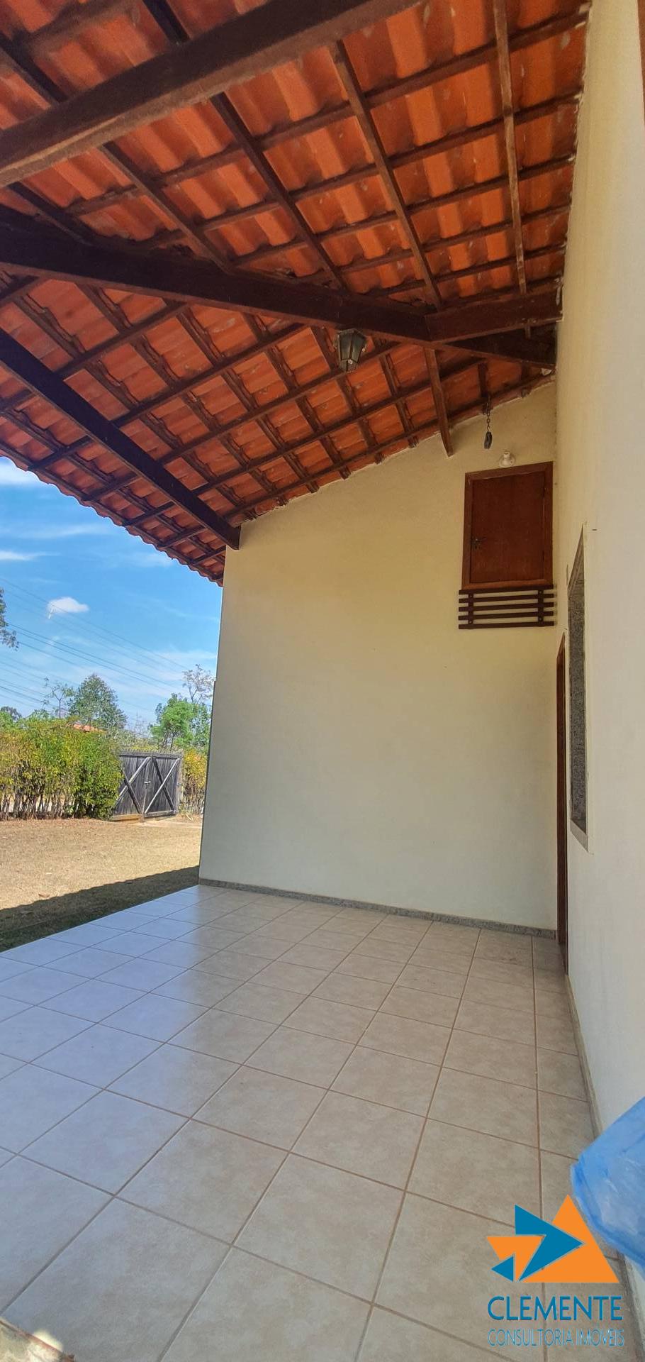 Casa de Condomínio à venda com 3 quartos, 212m² - Foto 3