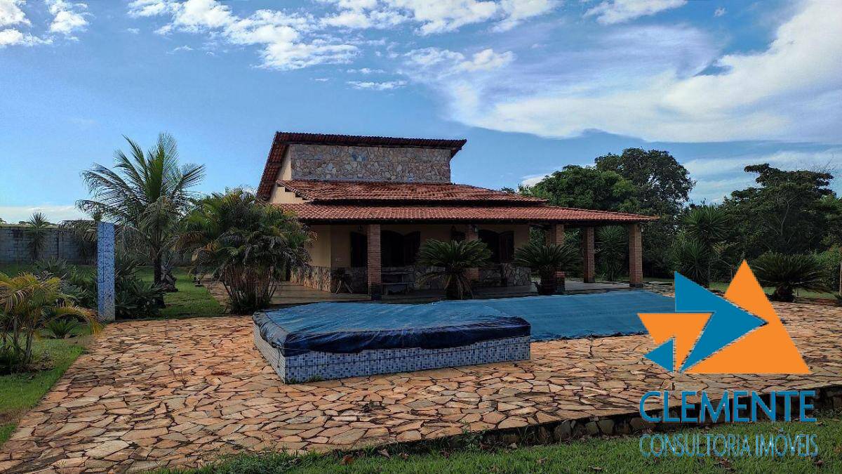 Casa de Condomínio à venda com 4 quartos, 255m² - Foto 3