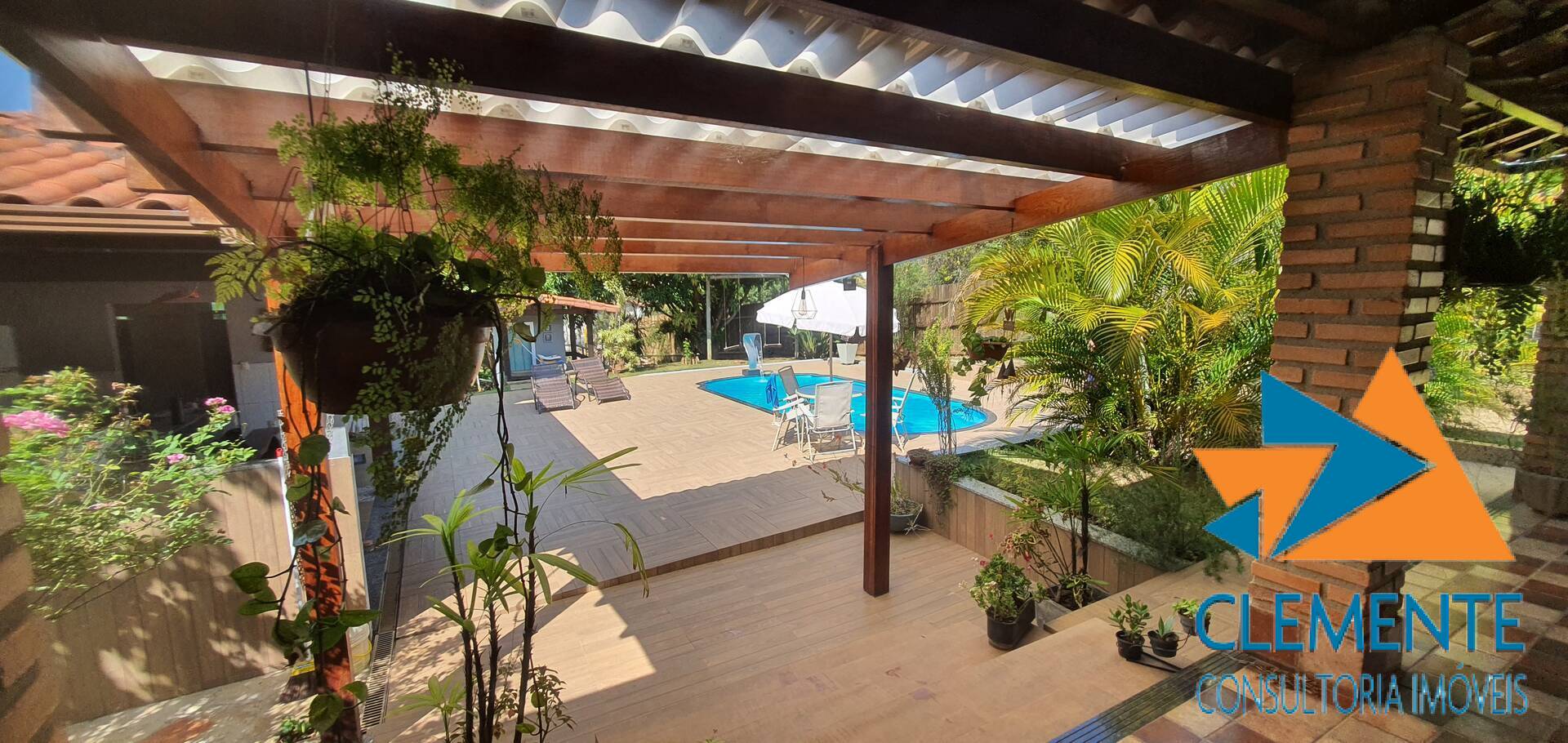 Casa de Condomínio à venda com 4 quartos, 250m² - Foto 12