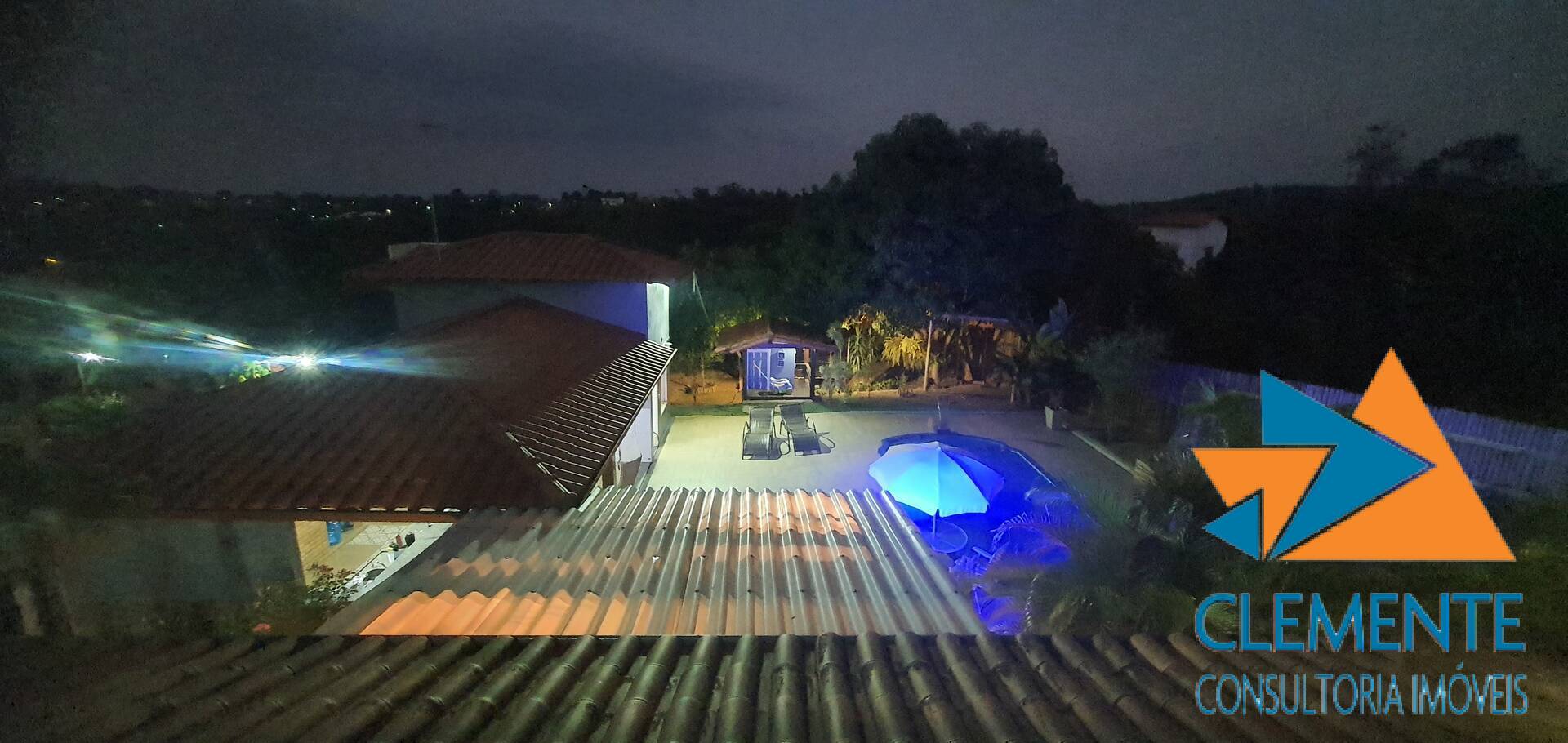 Casa de Condomínio à venda com 4 quartos, 250m² - Foto 39