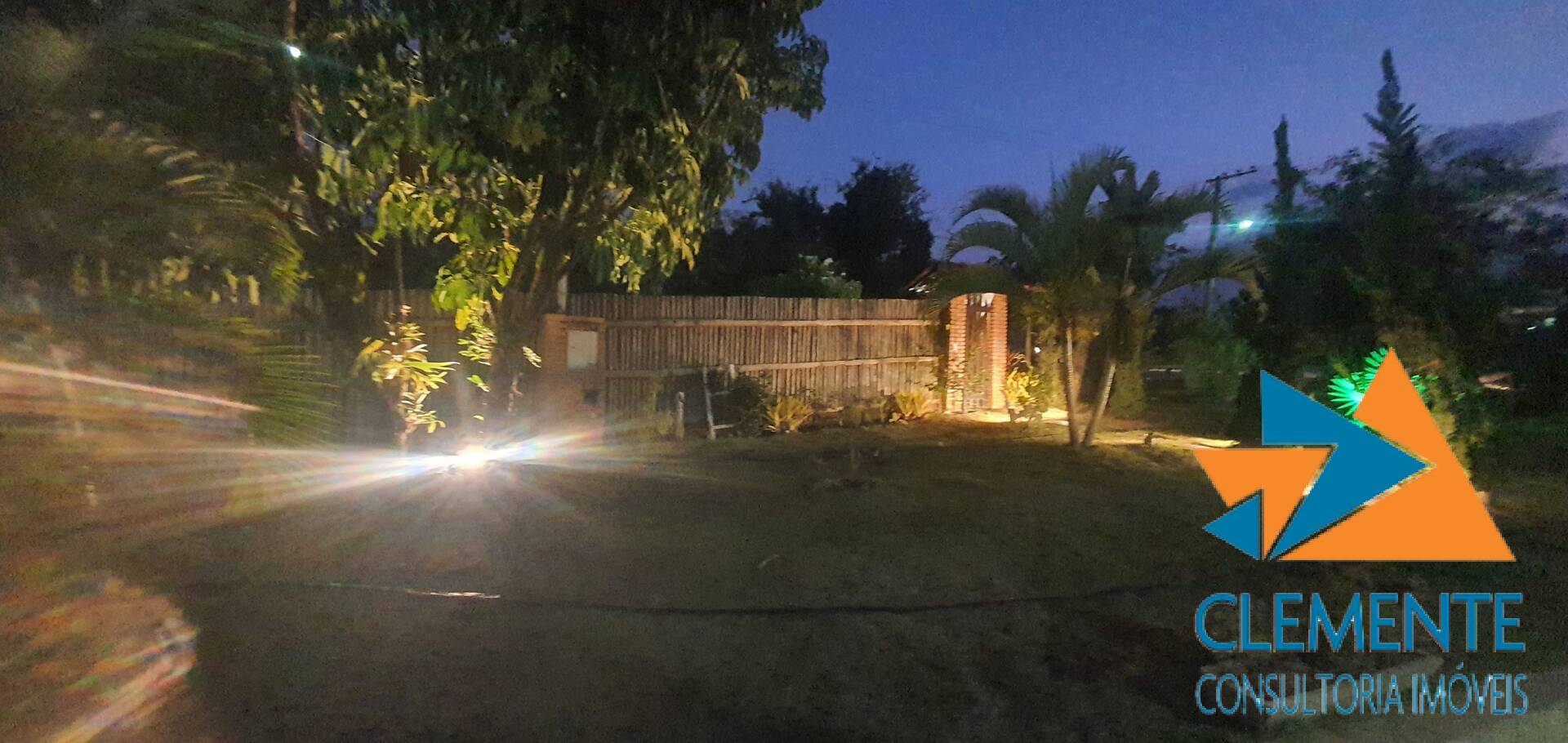 Casa de Condomínio à venda com 4 quartos, 250m² - Foto 37