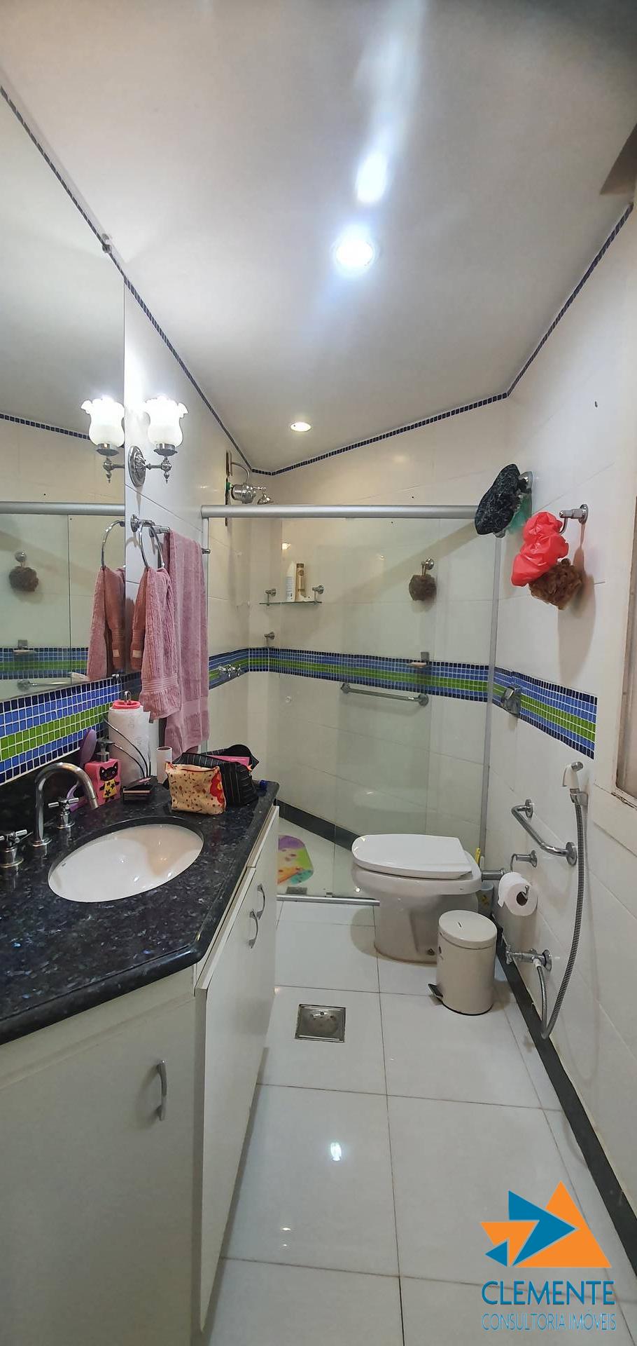 Casa de Condomínio à venda com 3 quartos, 300m² - Foto 10