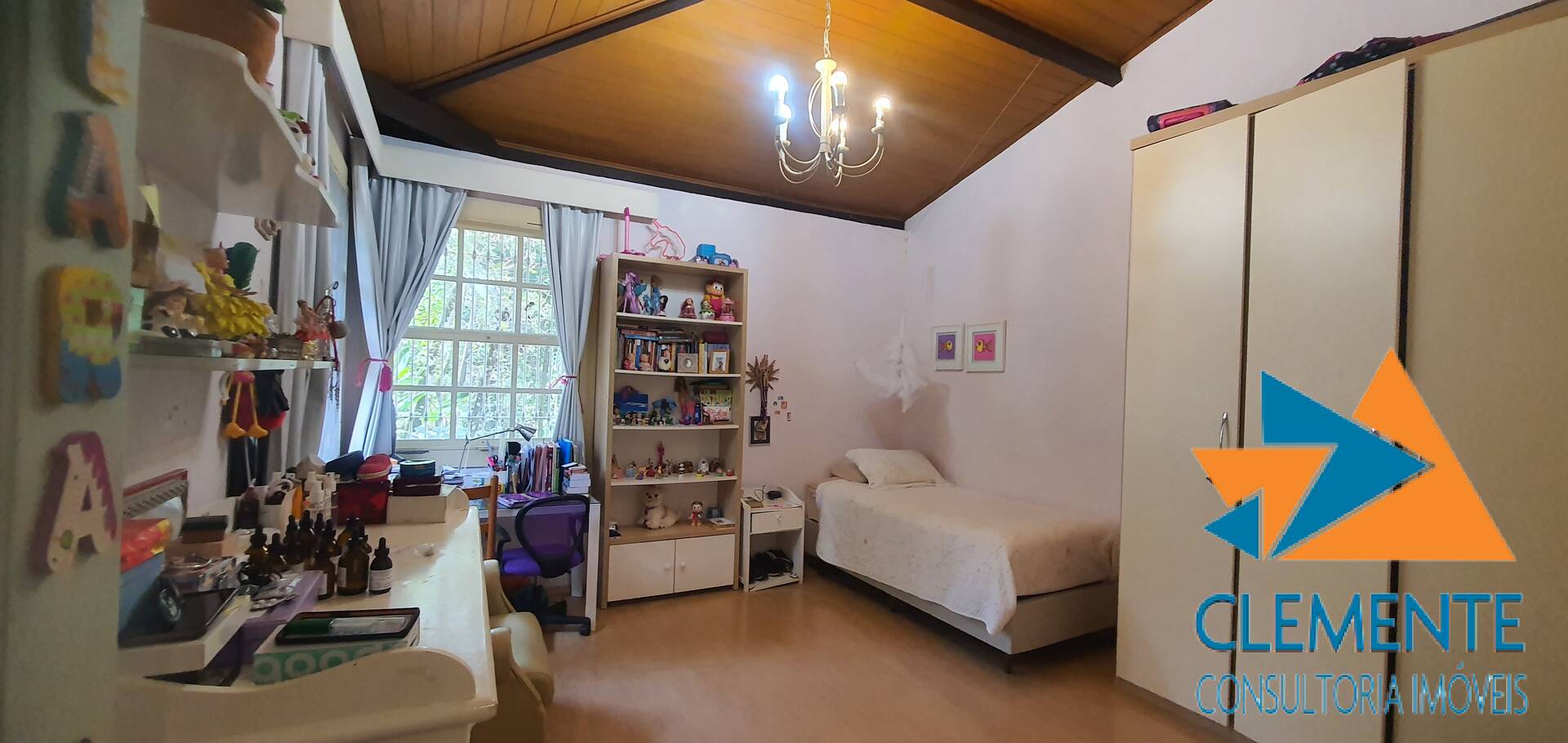 Casa de Condomínio à venda com 3 quartos, 300m² - Foto 11