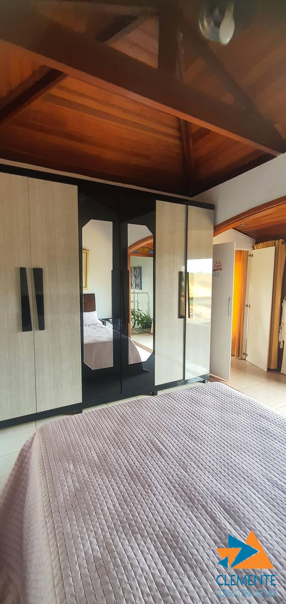 Casa de Condomínio à venda com 3 quartos, 380m² - Foto 23