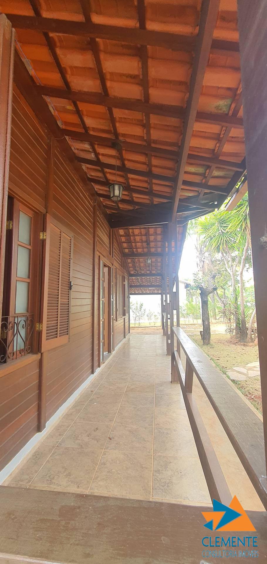 Casa de Condomínio à venda com 5 quartos, 210m² - Foto 4