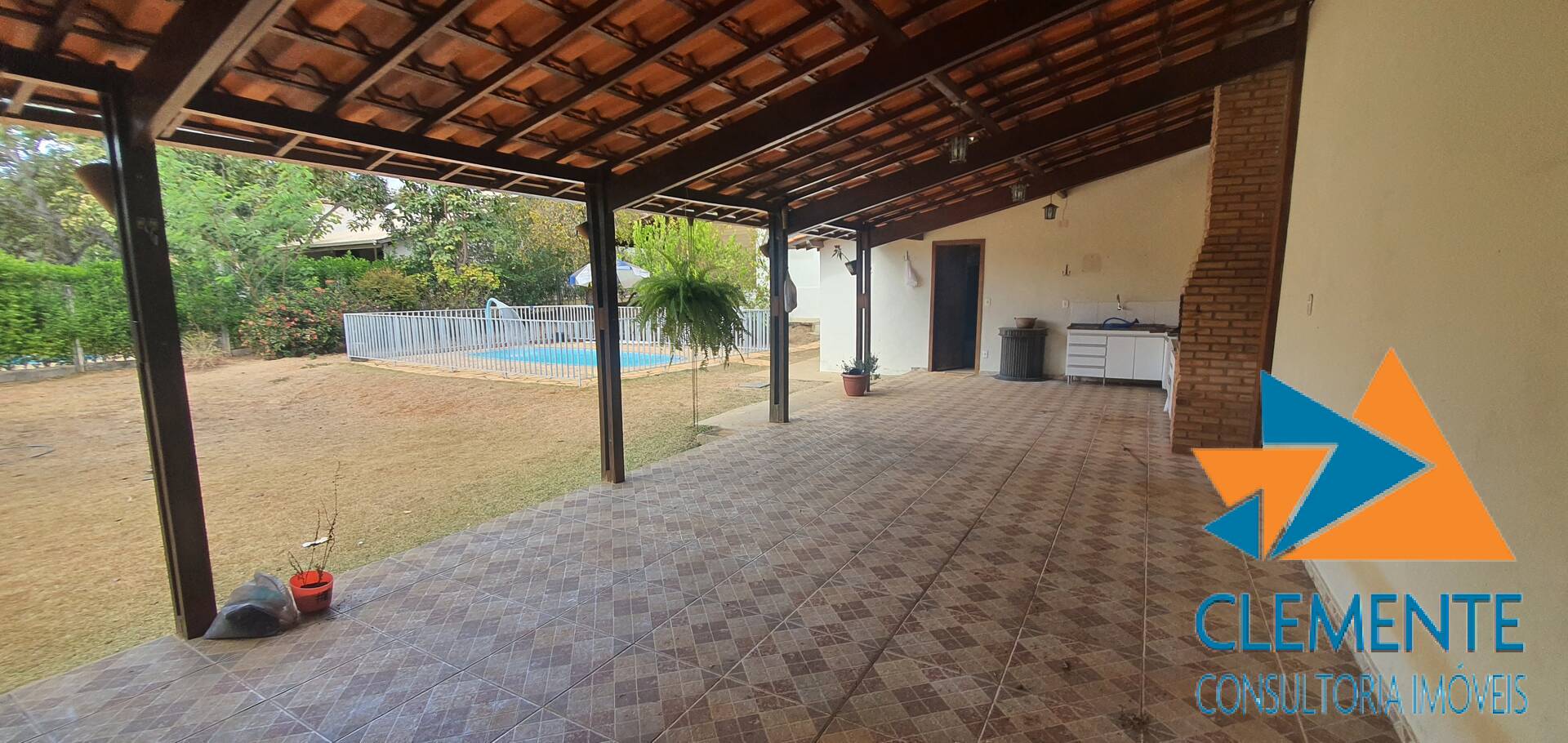 Casa de Condomínio à venda com 5 quartos, 210m² - Foto 32