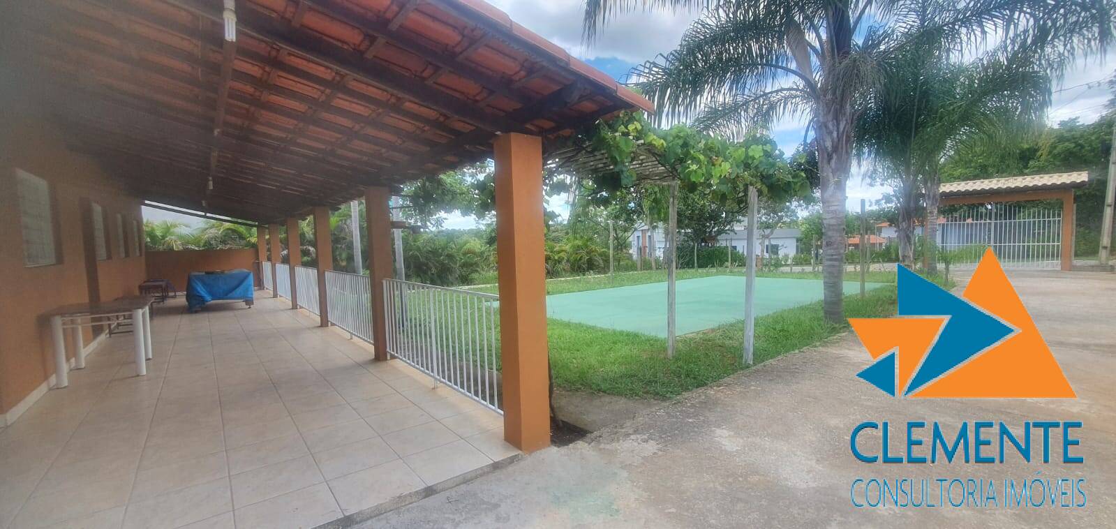 Casa de Condomínio à venda com 5 quartos, 205m² - Foto 3