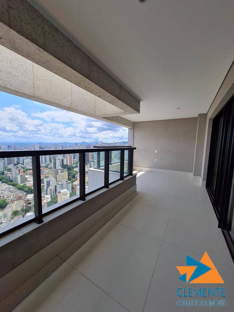 Apartamento à venda com 4 quartos, 340m² - Foto 4